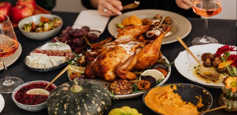 THANKSGIVING_pexels-photo-5718104